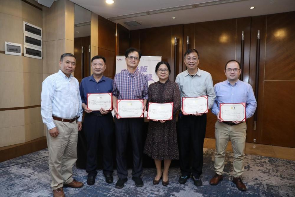 ny04_628567.jpg 4 (1000x666).jpg